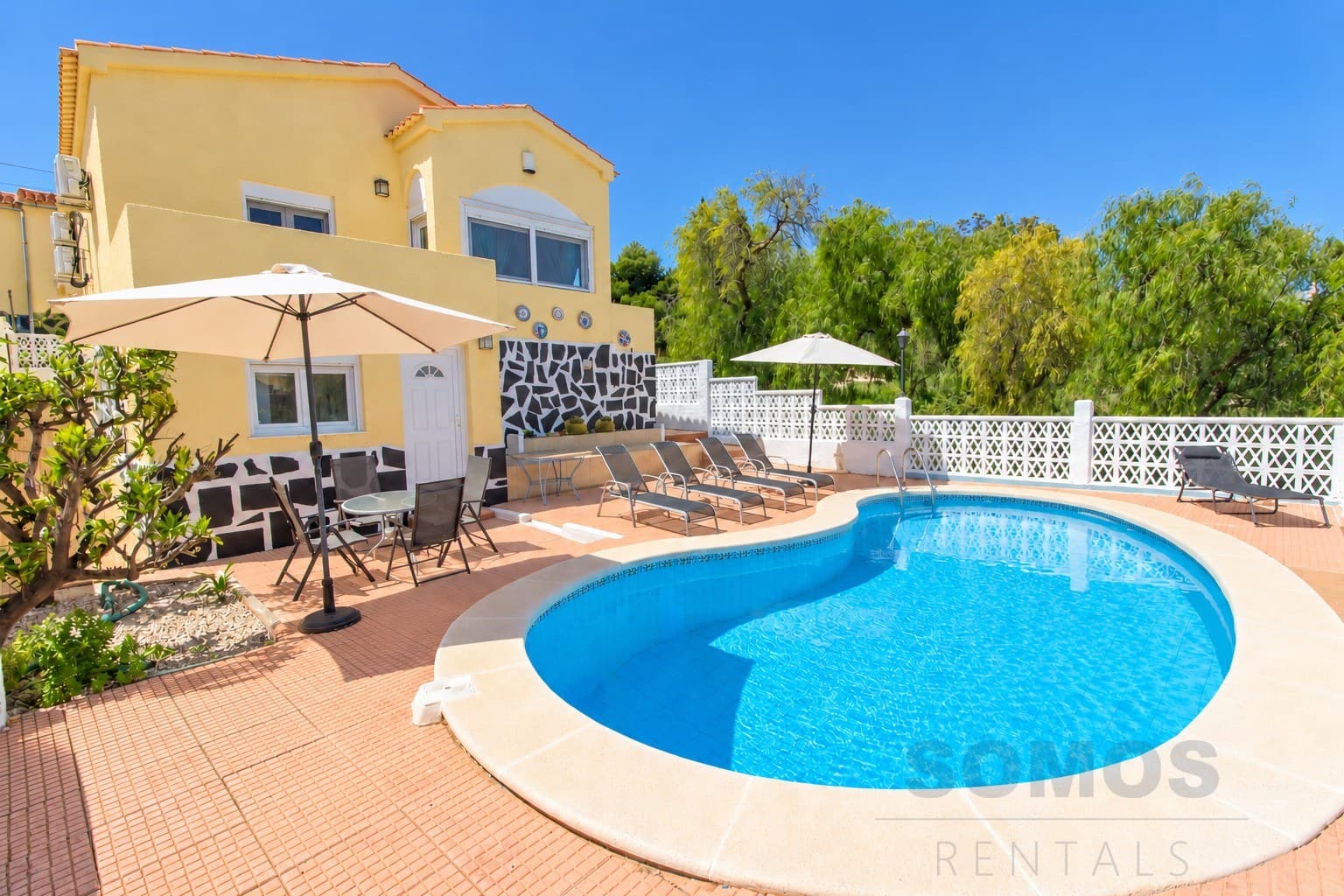 Villa Michelle, Urb La Marina — Foto 1