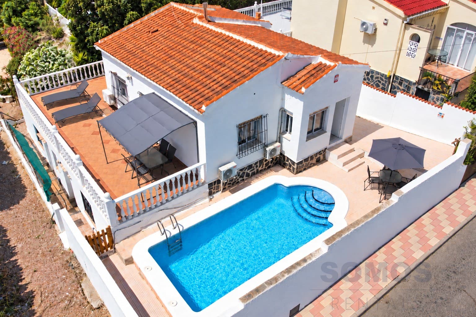 Villa Elche, Urb La Marina — fotografía 1