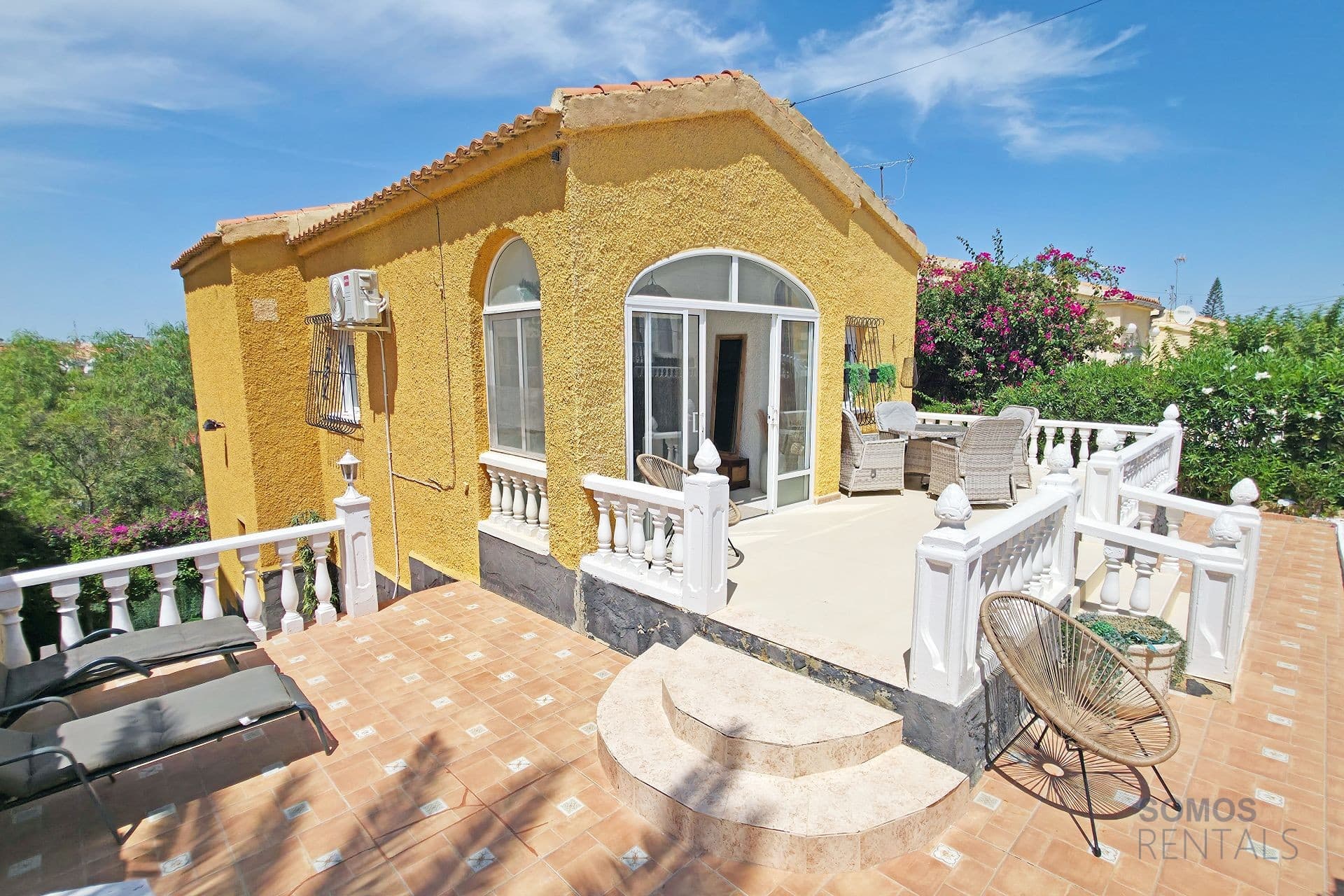Villa Alicante, Urb La Marina — Foto 1