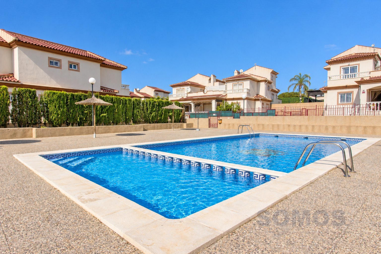 Communal swimming pool — Casa Diego, Urb La Marina