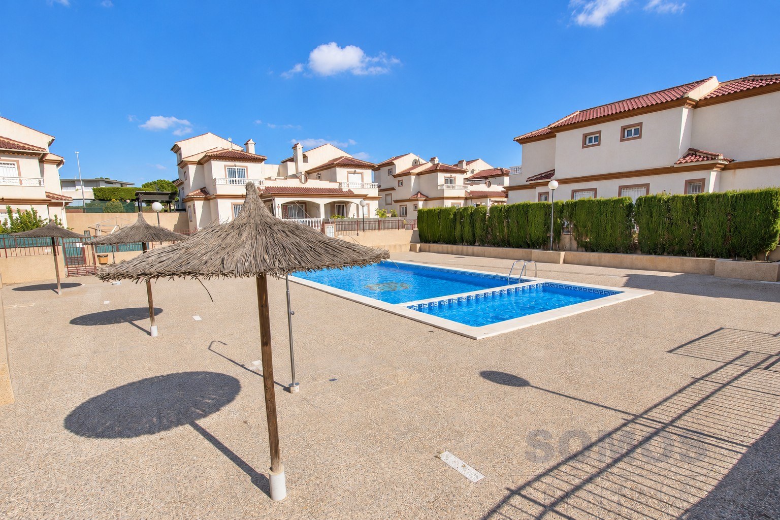 Communal swimming pool — Casa Diego, Urb La Marina