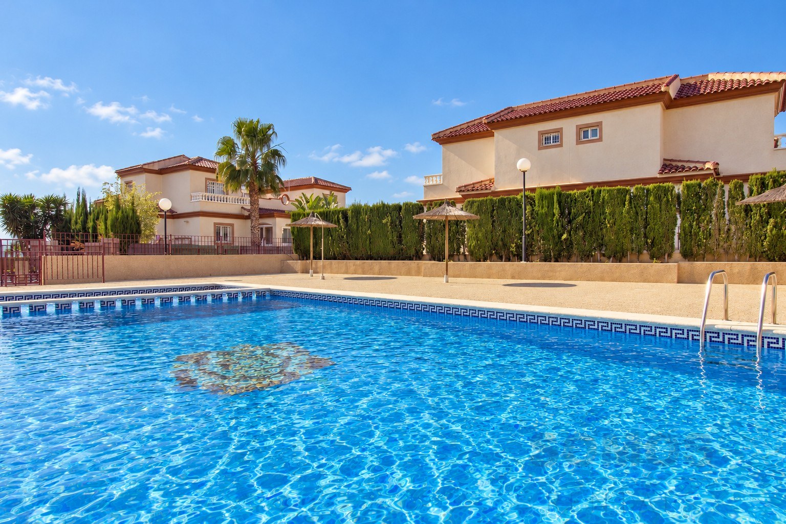 Communal swimming pool — Casa Diego, Urb La Marina