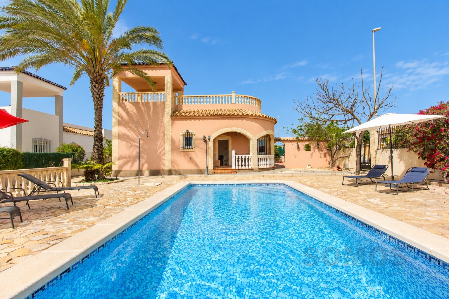 Villa Rosa, Urb La Marina — photographie 9