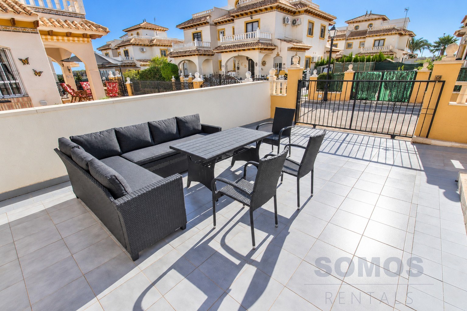 Terraza — Casa Marina del Rey, La Marina Village y El Pinet