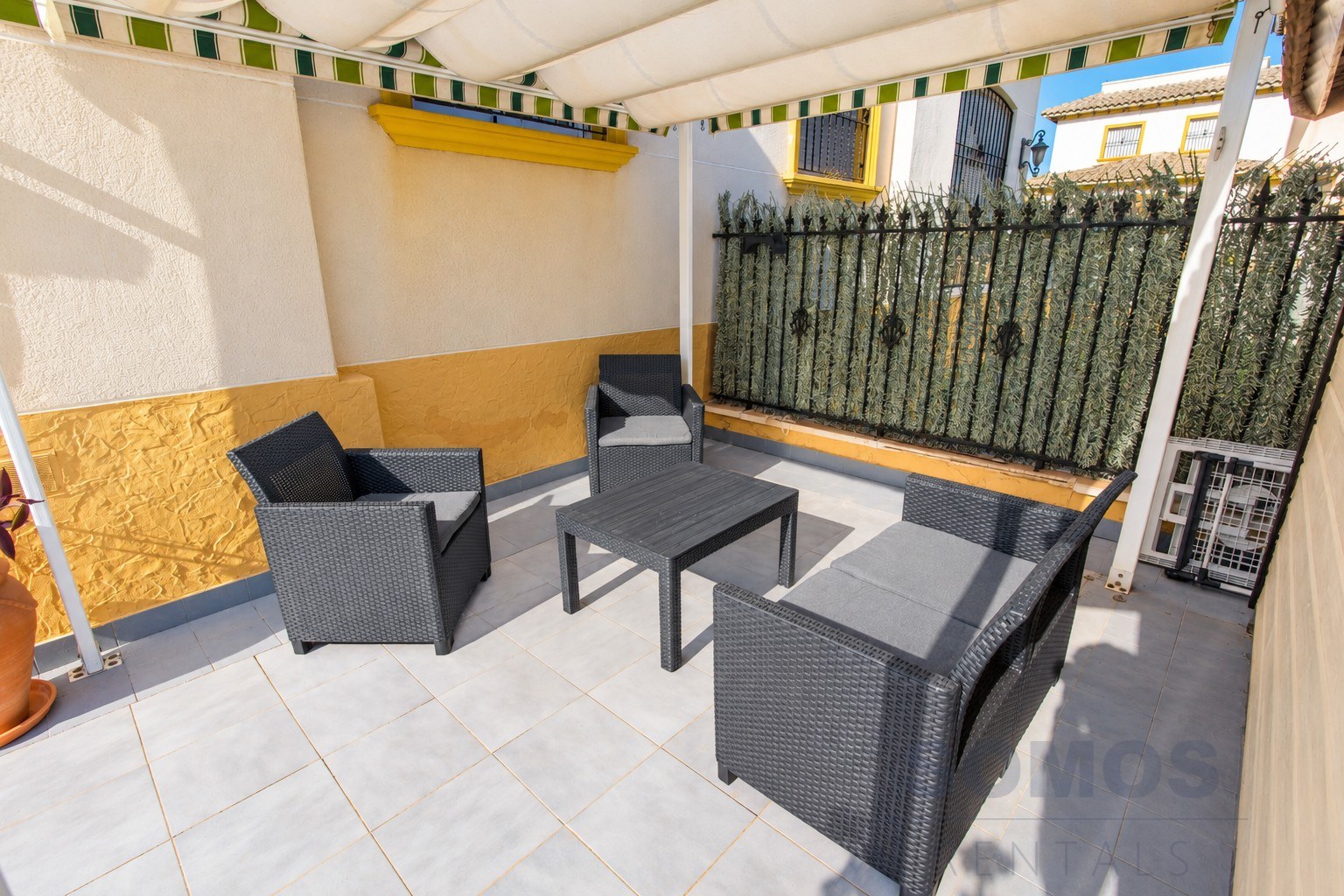Terraza — Casa Marina del Rey, La Marina Village y El Pinet