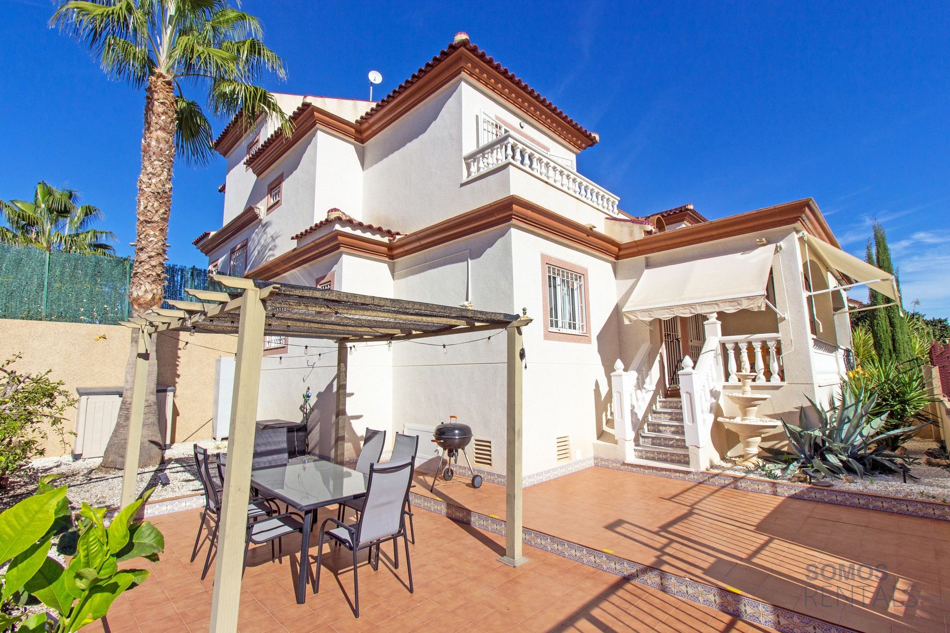 Casa Palmera, Urb La Marina — Foto 1