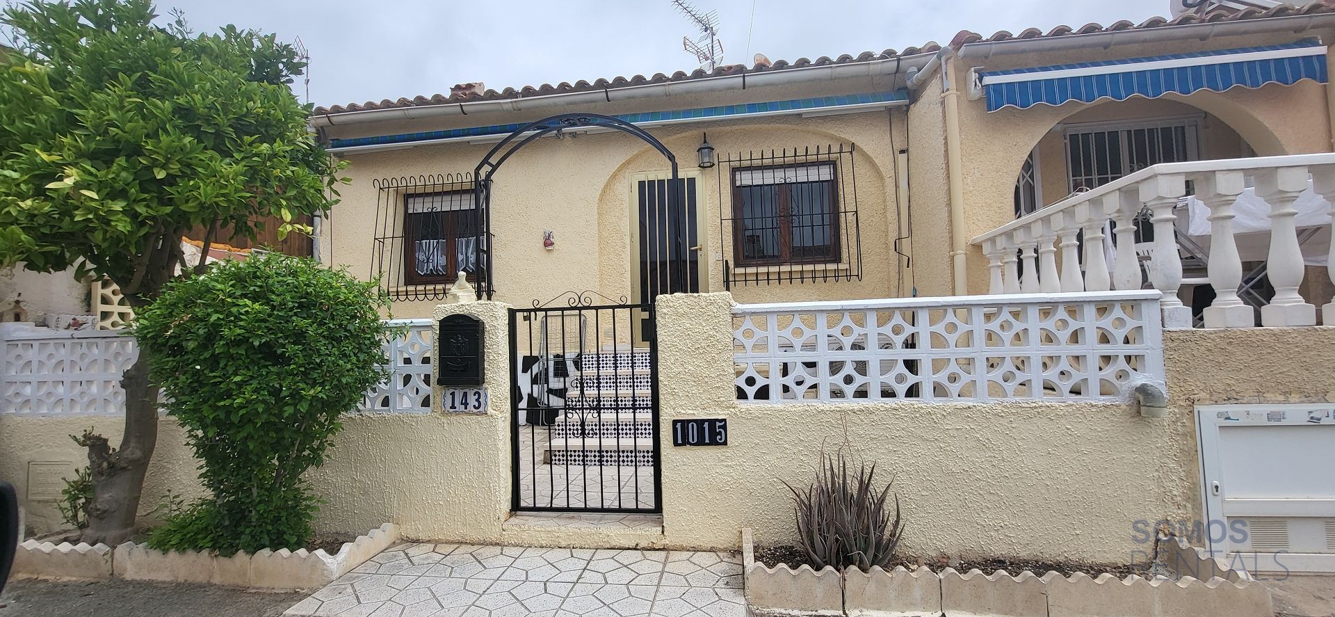 Casa Manzanares, Urb La Marina — fotografía 1