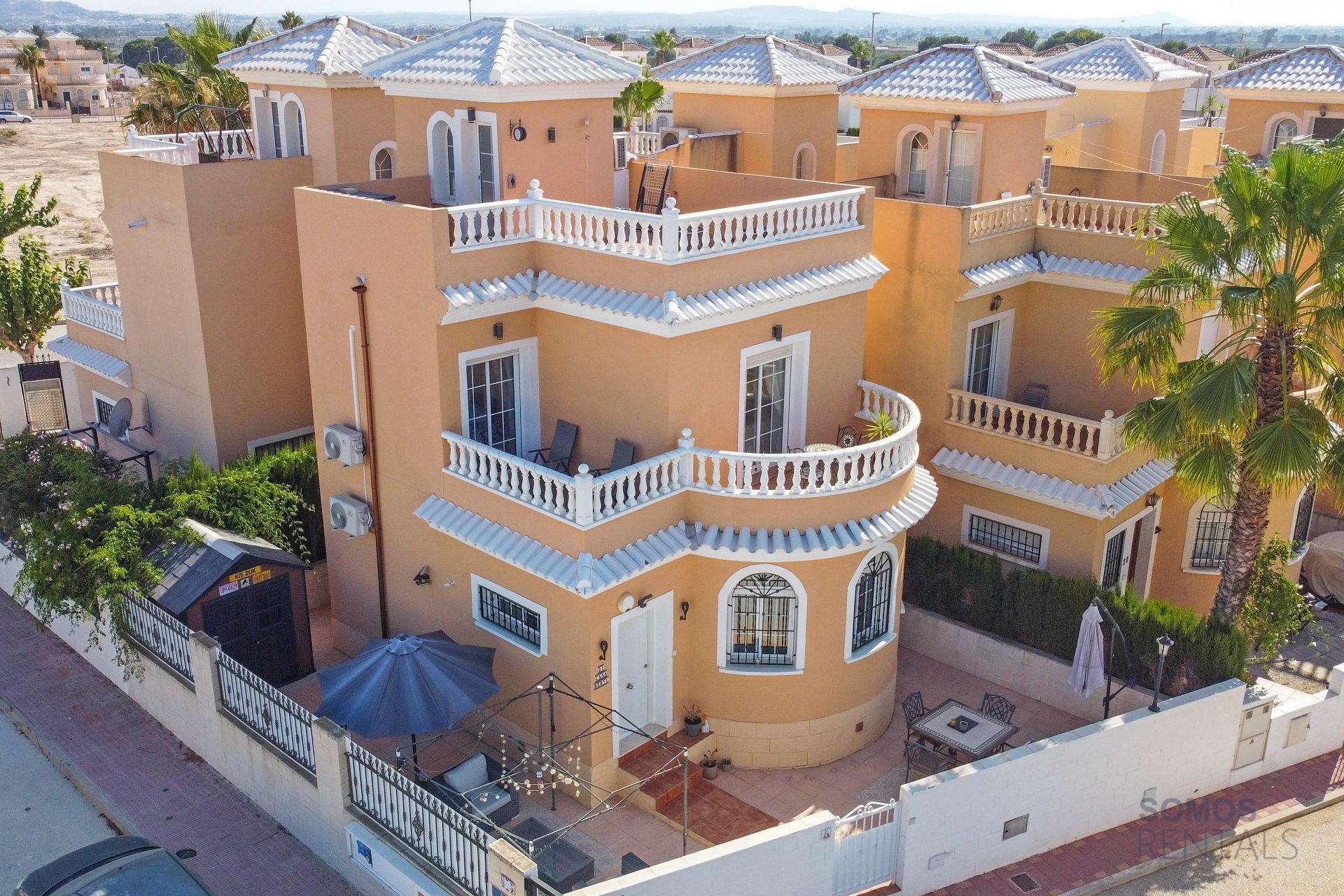 Villa Goya, Urb La Marina — fotografía 1