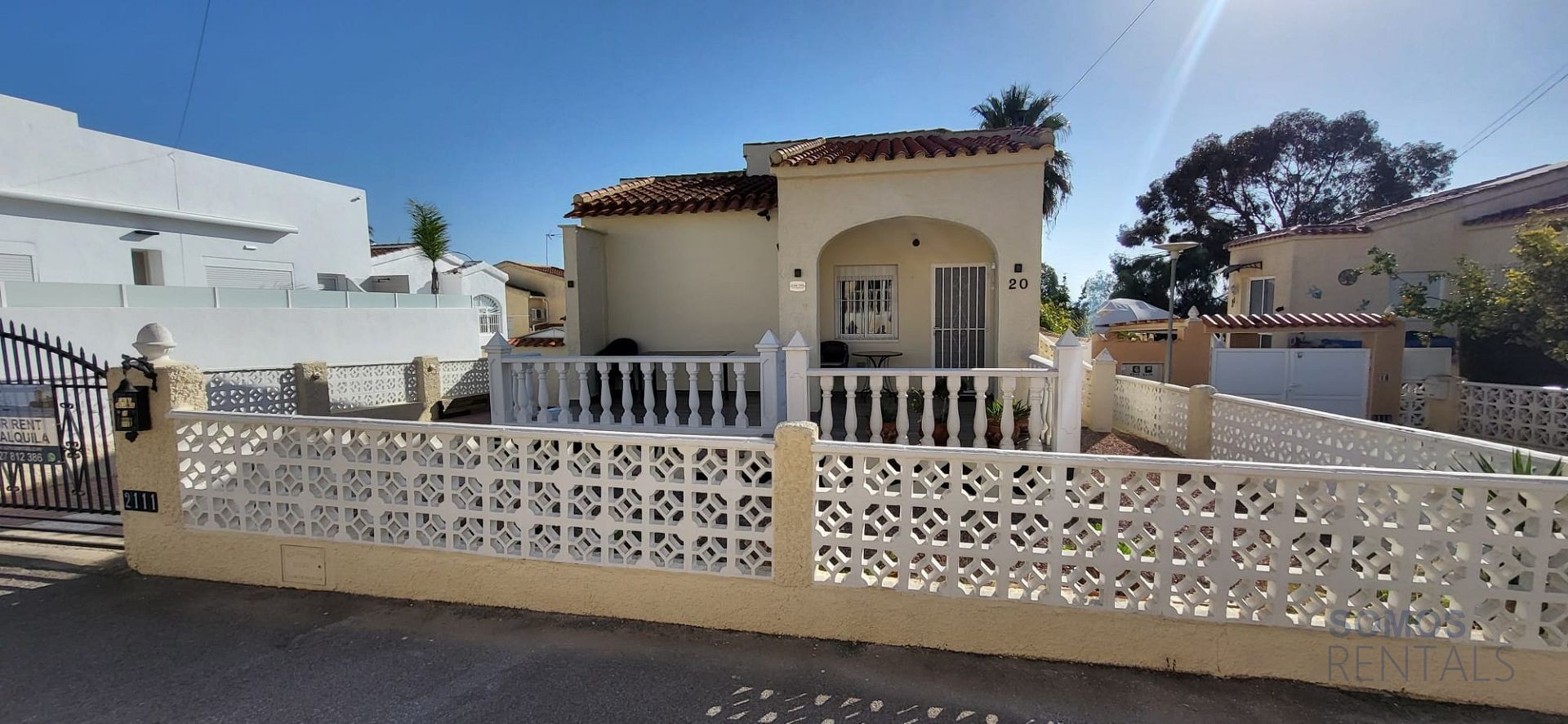 Villa Belgrado, Urb La Marina — photographie 31