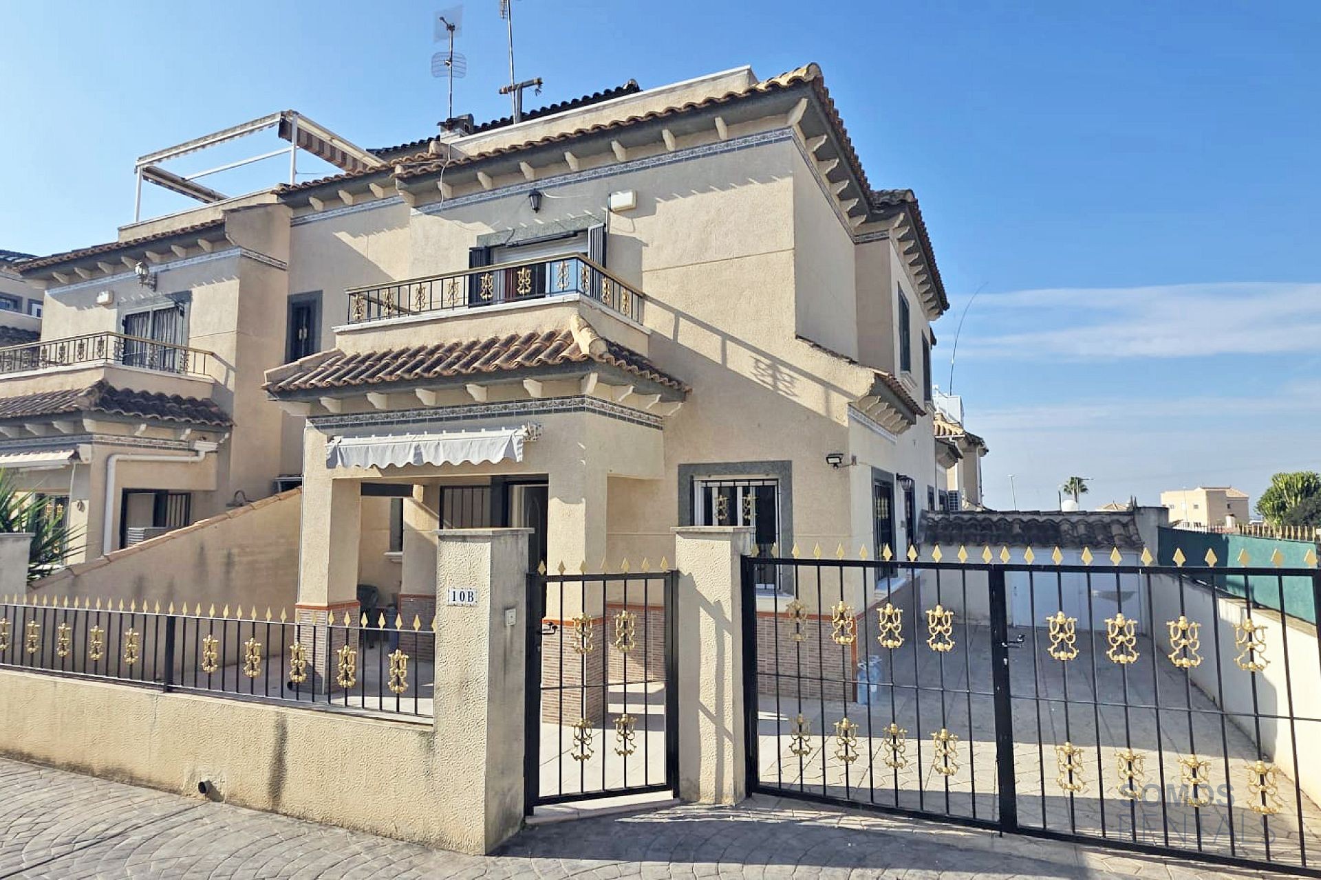 Casa Isaac, Urb La Marina — fotografía 1