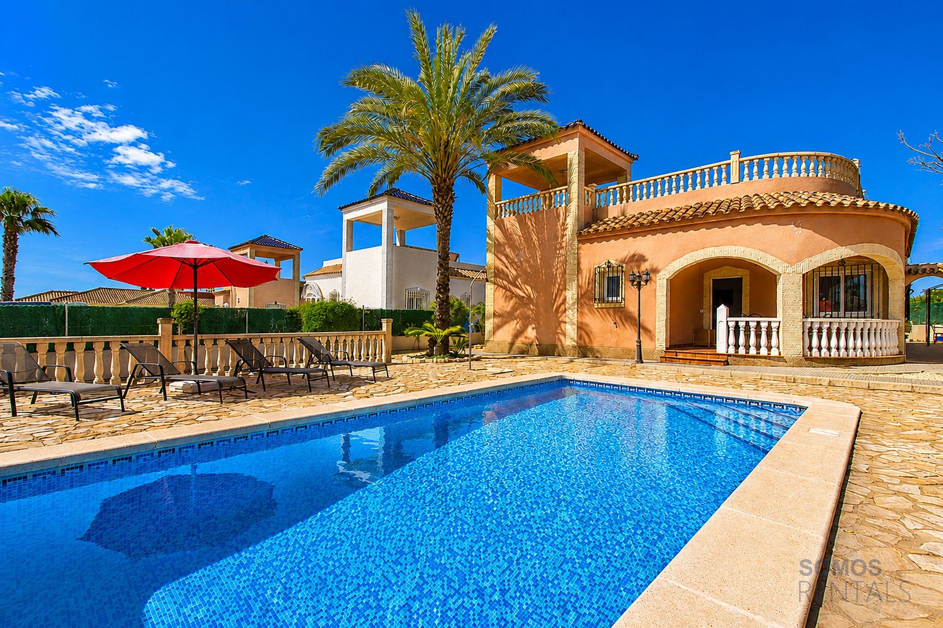 Villa Rosa, Urb La Marina — Foto 1