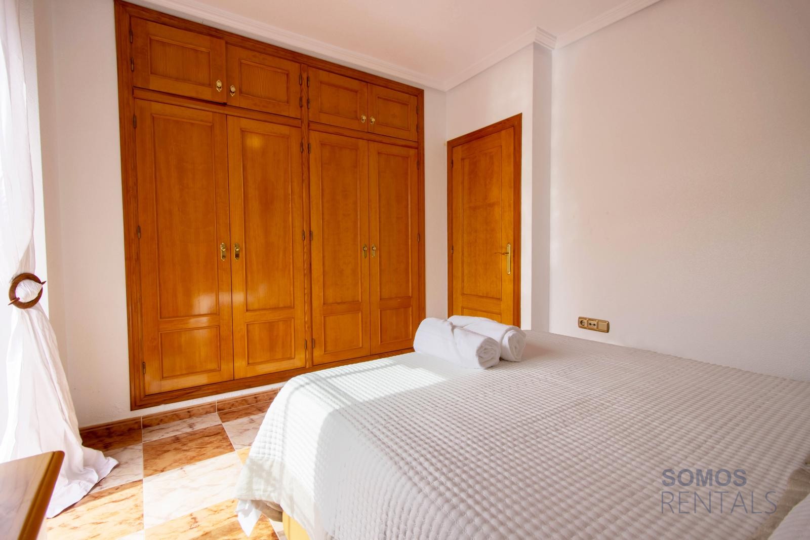 Casa Marina del Rey - La Marina Village y El Pinet photograph 30