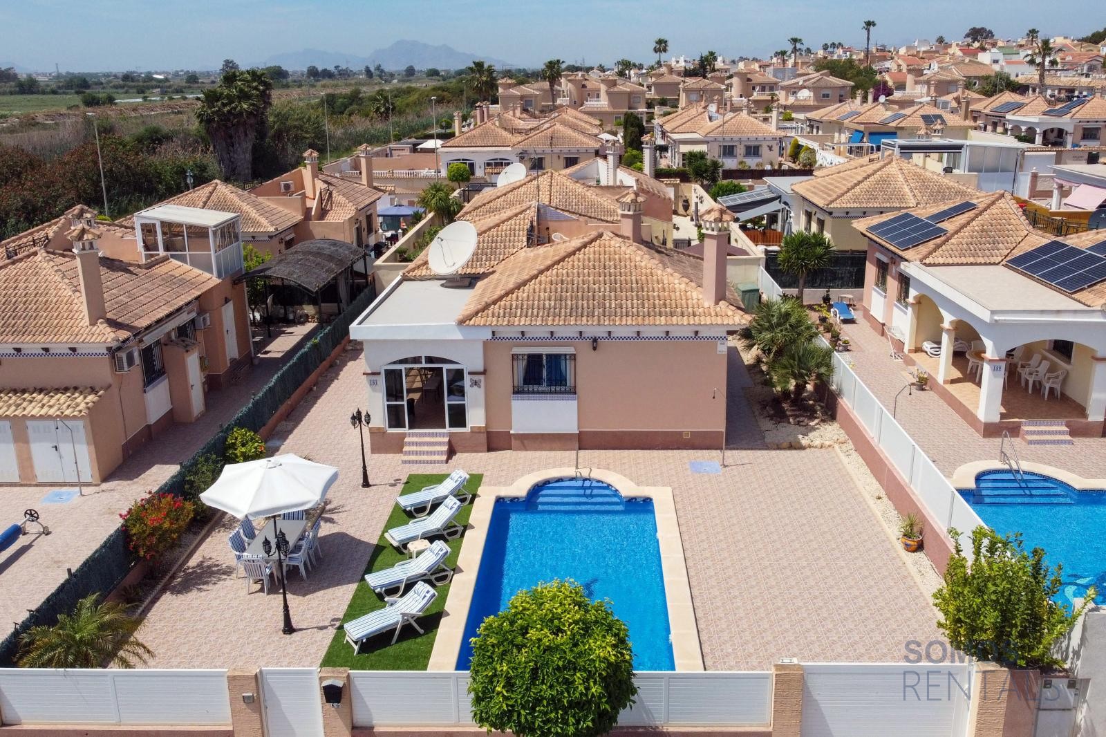 Villa Berna, Urb La Marina — photographie 43