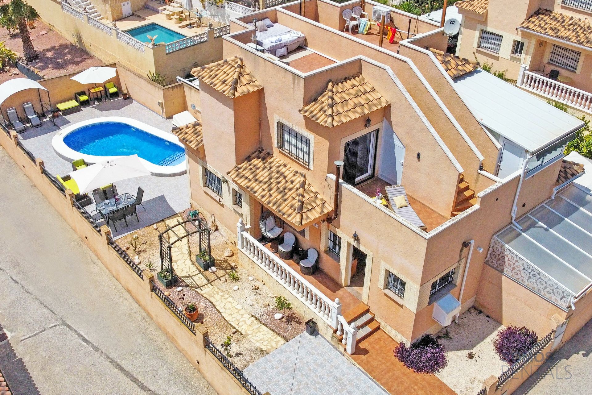 Casa Dublin, Urb La Marina — Foto 1